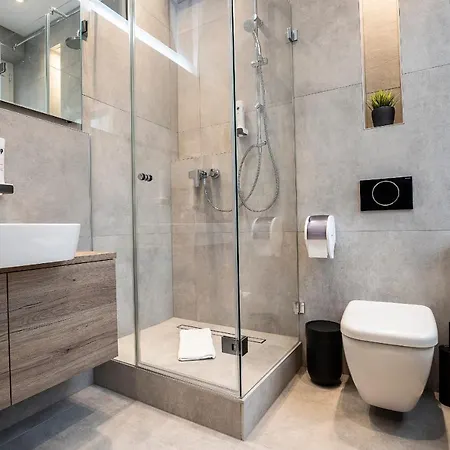 By Daspaul Hotel apartamentowy